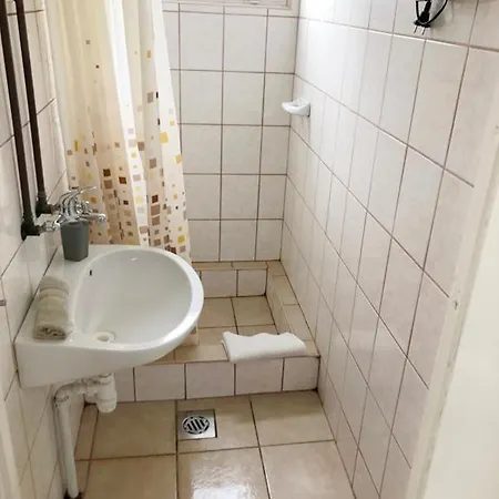 Akali Studio Балатонакали