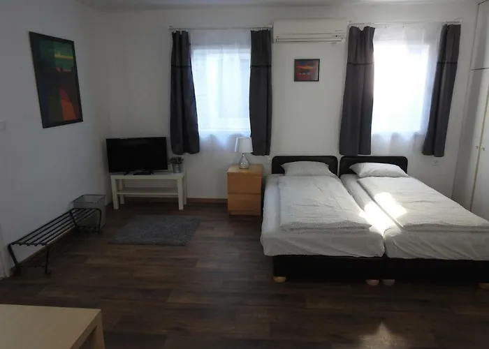 Akali Studio Balatonakali